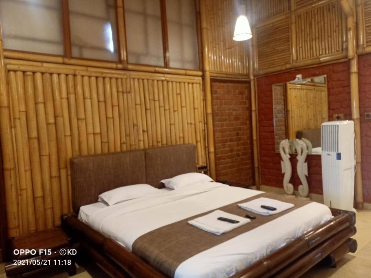Bamboo And Bricks Resort Welhe Bagian luar foto