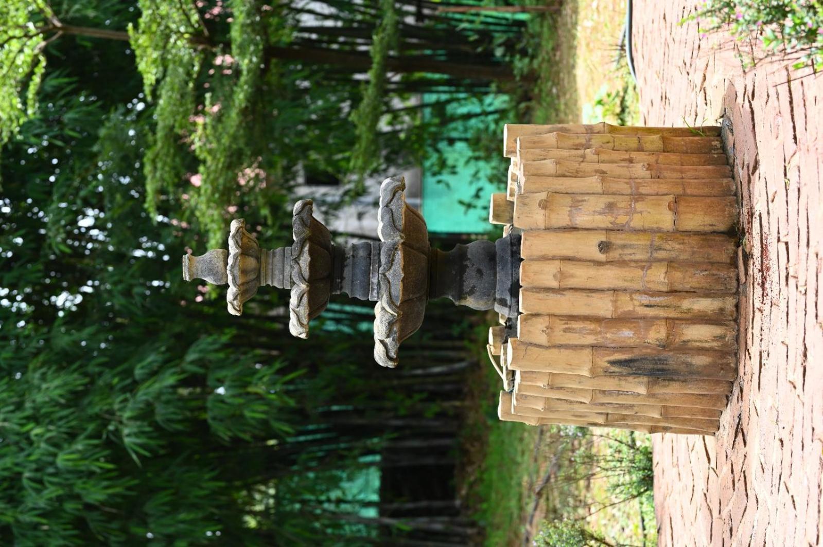 Bamboo And Bricks Resort Welhe Bagian luar foto