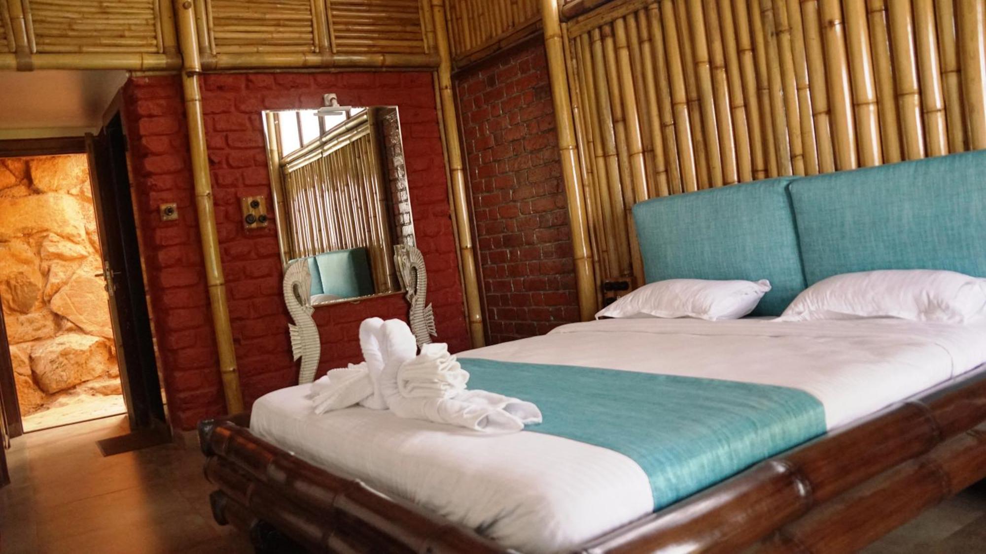 Bamboo And Bricks Resort Welhe Bagian luar foto