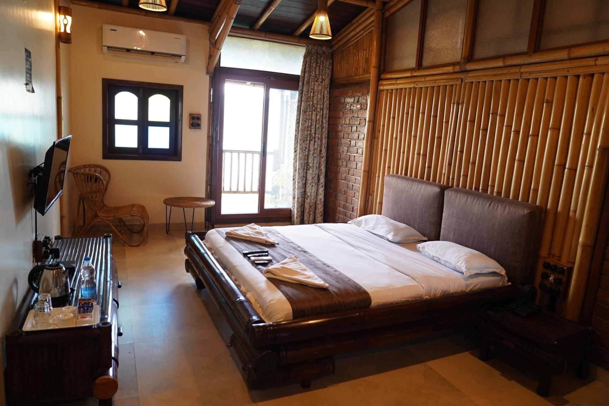 Bamboo And Bricks Resort Welhe Bagian luar foto