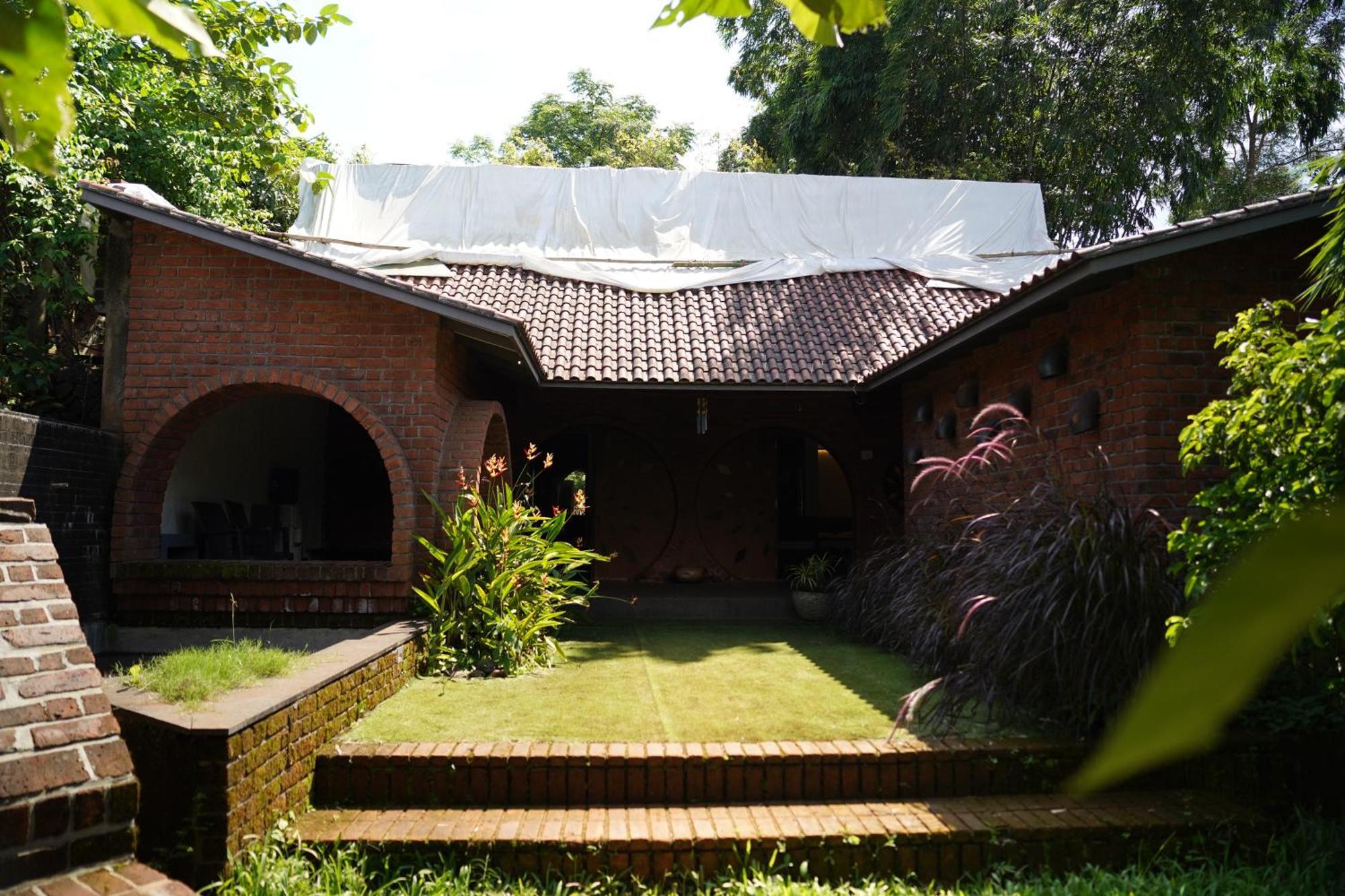 Bamboo And Bricks Resort Welhe Bagian luar foto