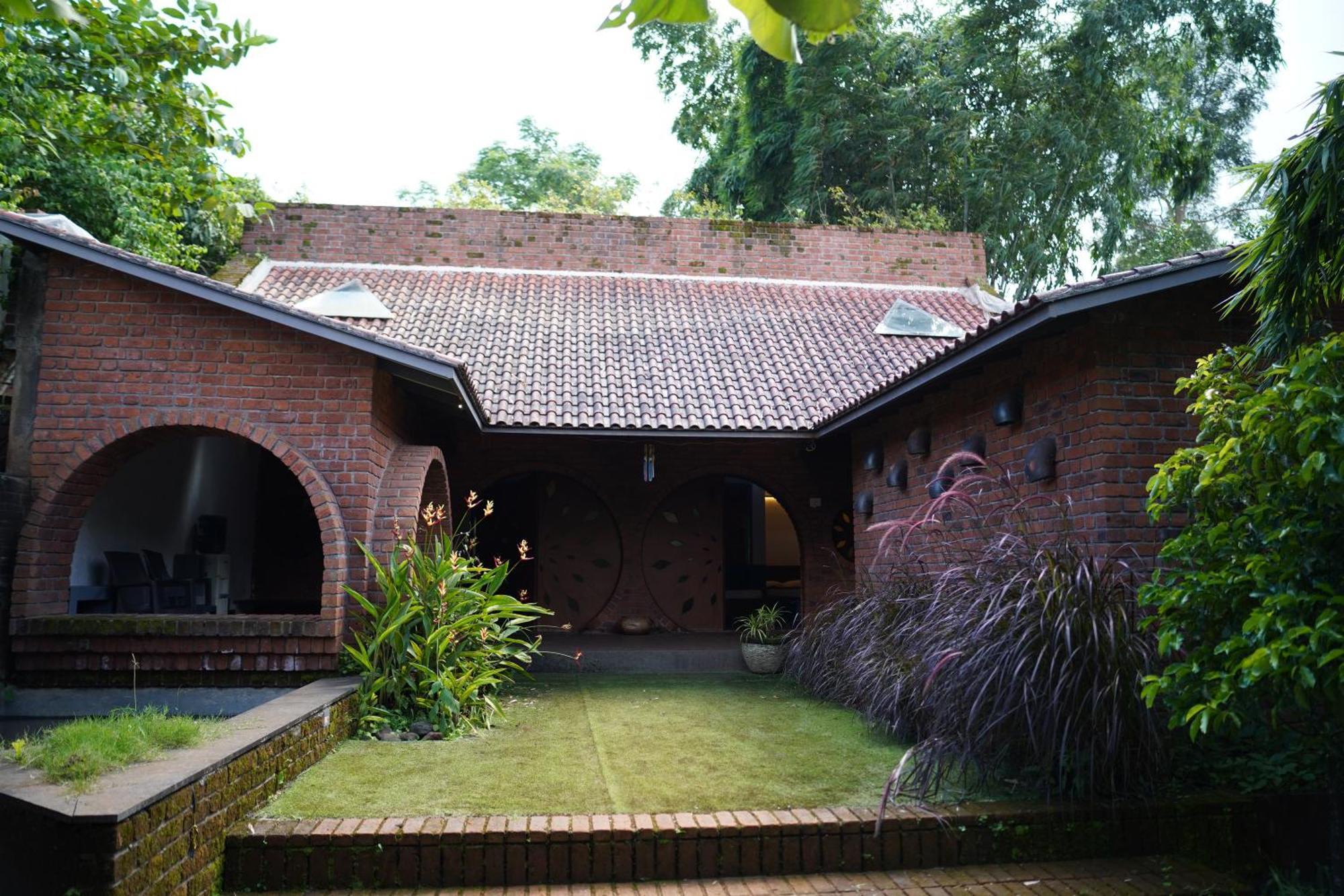 Bamboo And Bricks Resort Welhe Bagian luar foto